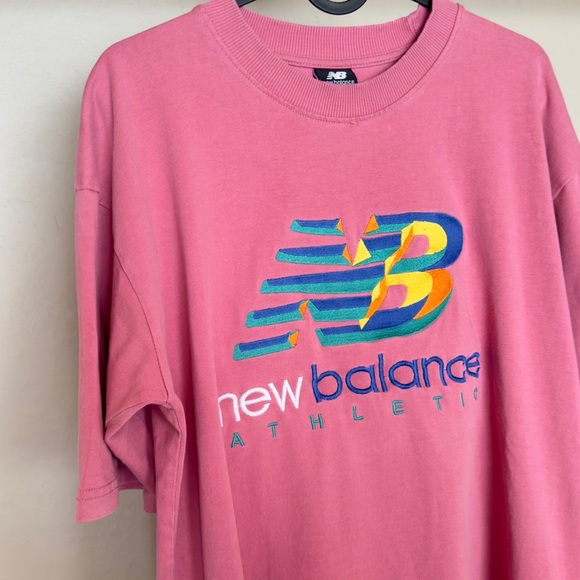 Vintage New Balance Embroidered Tshirt - Picture 3 of 13